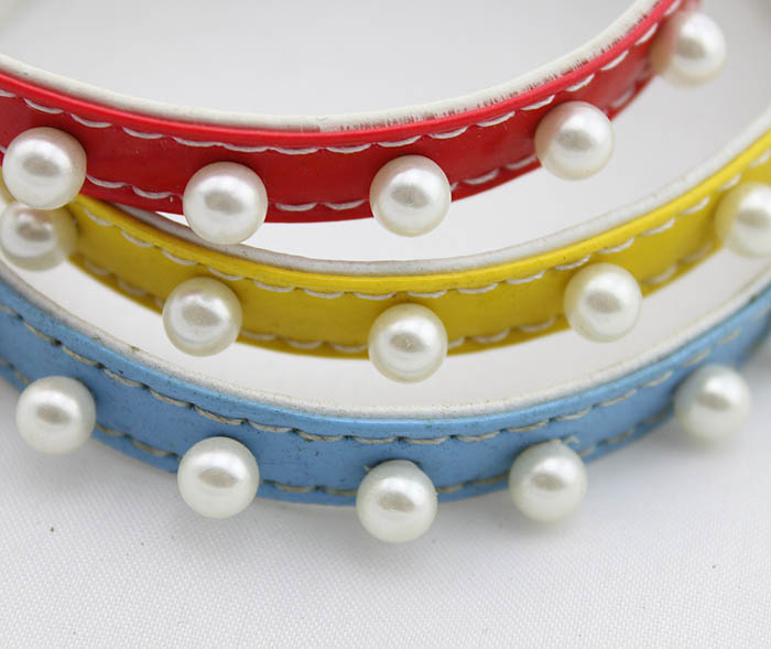 Pearls Jeweled Collar