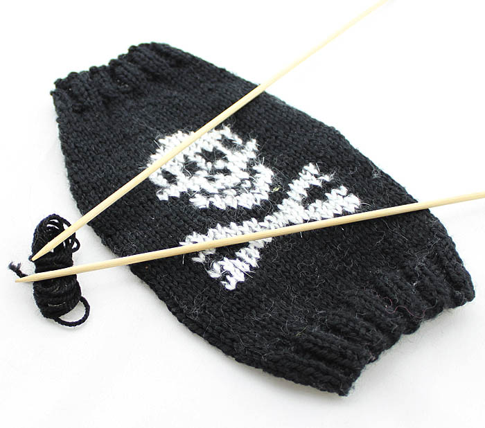 Hallowmas Sweaters-Hand Knitting